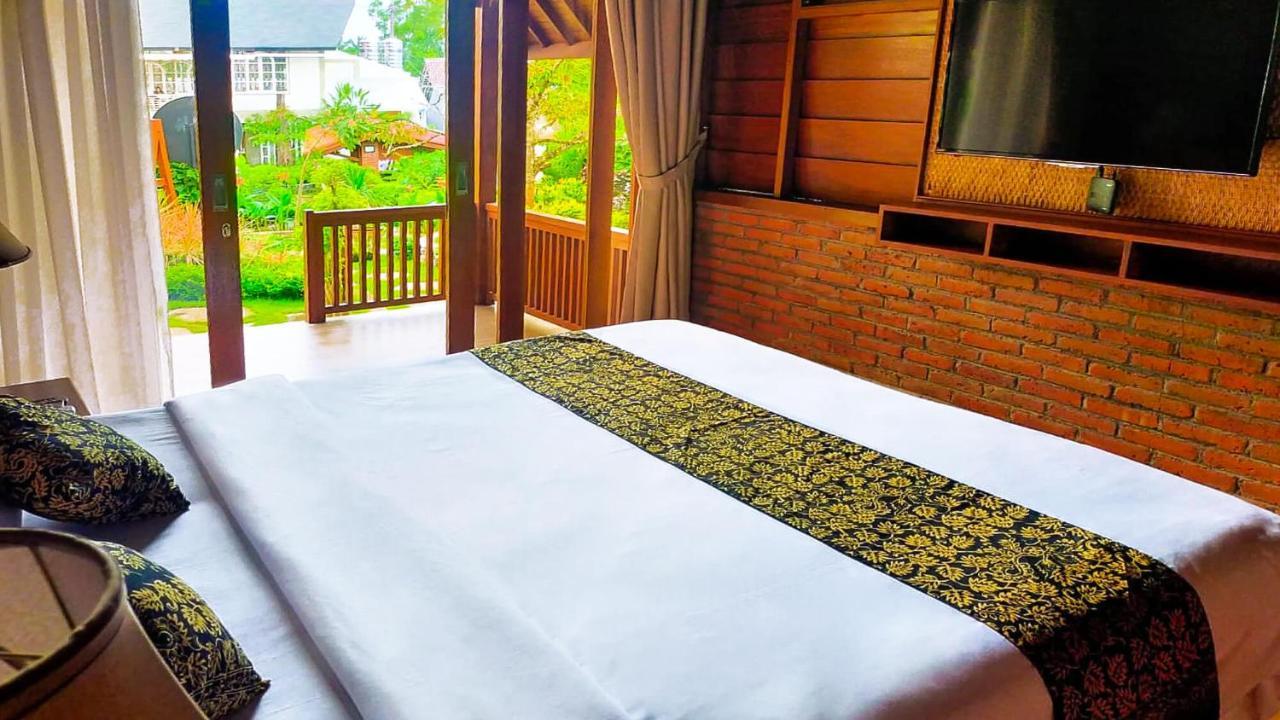 Andung Andung Villa And Resto Banyuwangi  Eksteriør billede